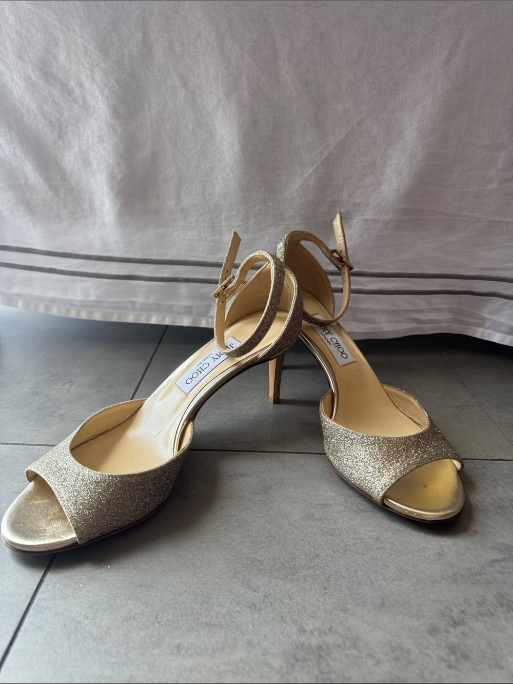 Jimmy Choo Gold Glitter Peep-Toe Slingback Heels,39